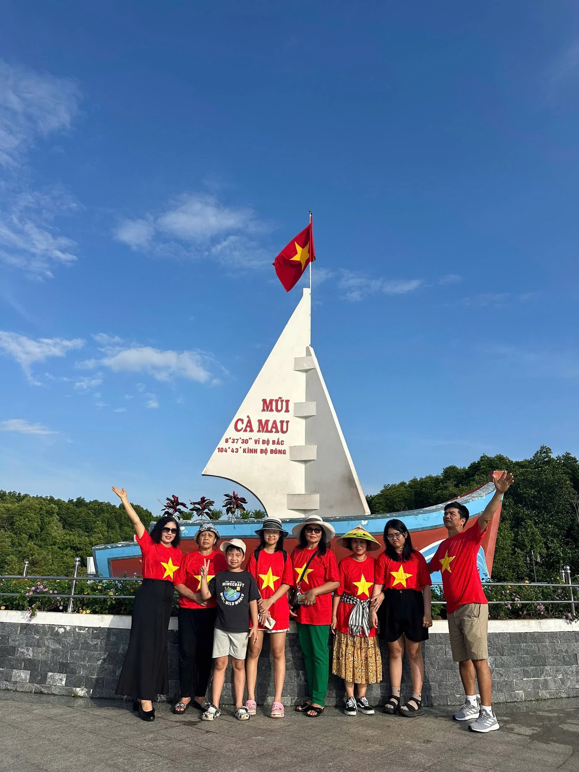 Tour 4 ngày 3 đêm Mỹ Tho - Bến Tre - Châu Đốc - Cần Thơ - Cà Mau - Bạc Liêu - Sóc Trăng
