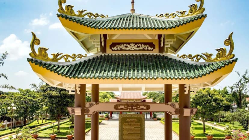 Sân chim Vàm Hồ trong vùng sinh thái ven sông Ba Lai