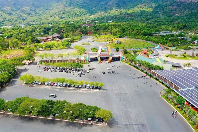 Khu du lịch Lâm Viên núi Cấm