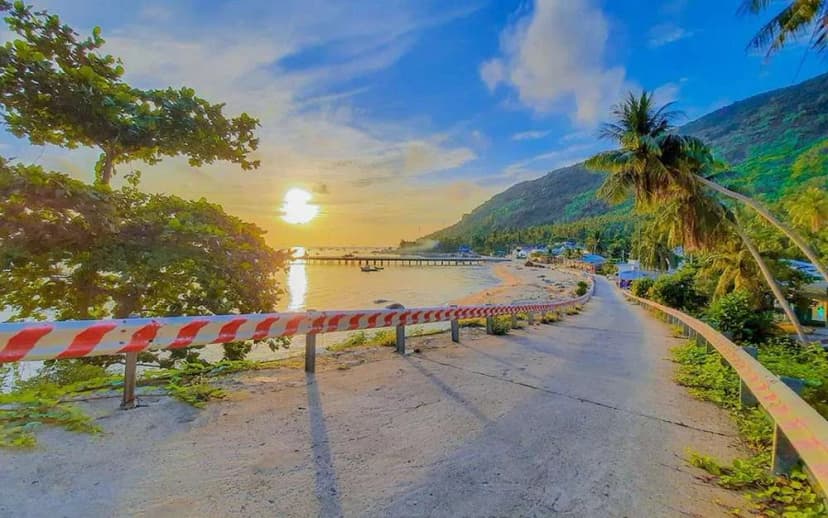 Hòn Sơn lúc về chiều