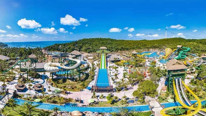 Công viên nước Aquatopia Water Park