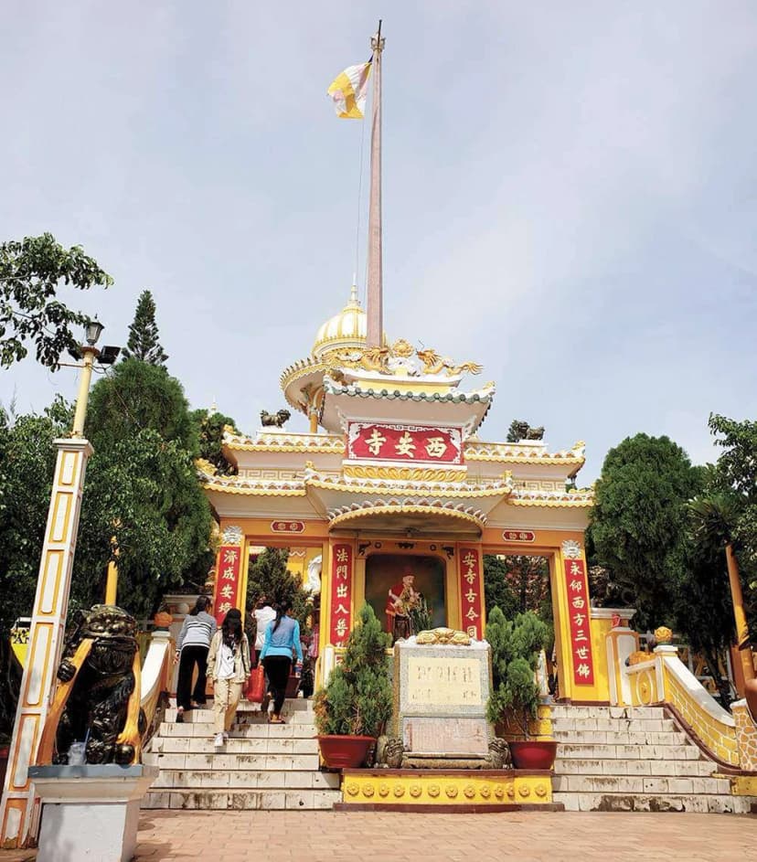 Khám phá chùa Tây An