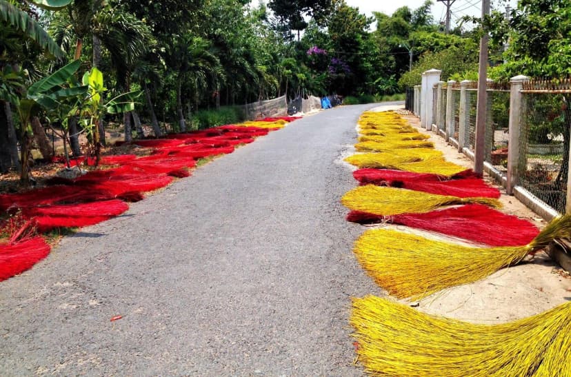 Làng chiếu Định Yên