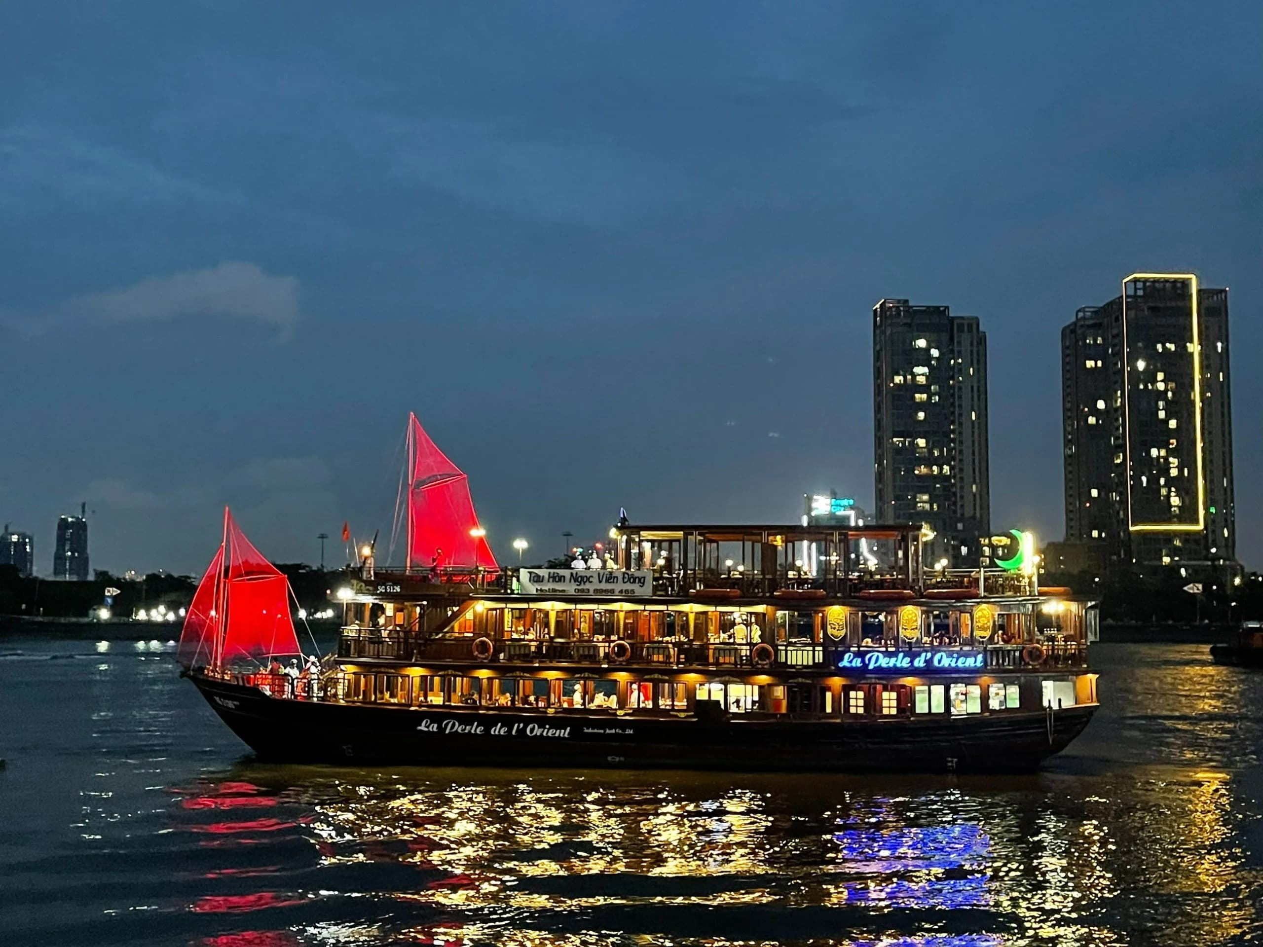 Ăn tối trên du thuyền Đông Dương Indochine cruise - hình 2