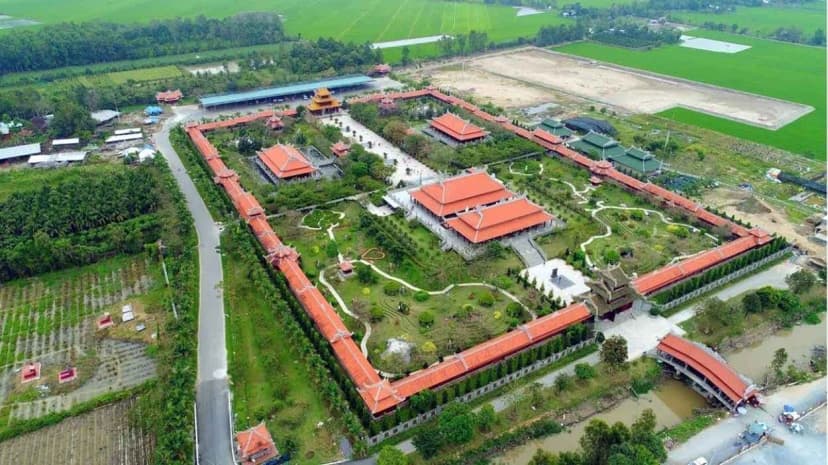 Khu du lịch văn hóa Phương Nam