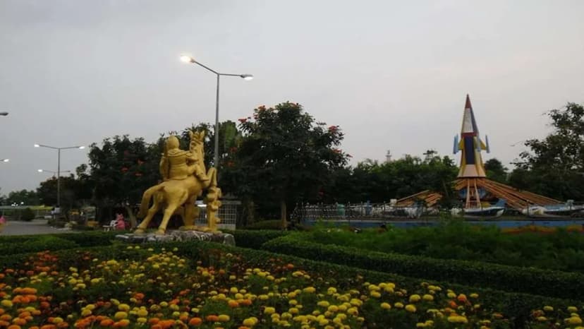 Xung quanh công viên văn hoá An Hoà