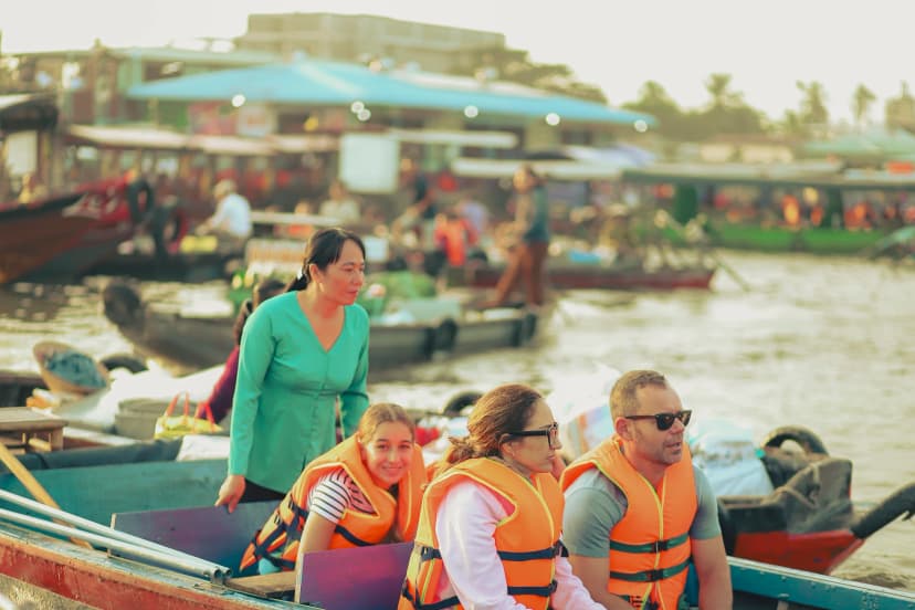 đi miền Tây tự túc hay đi tour trải nghiệm sông nước
