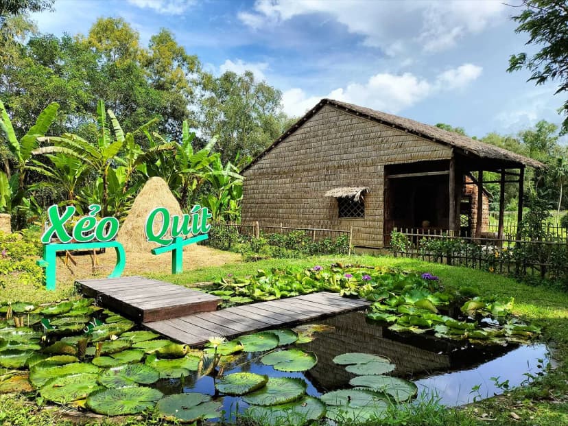 Khu du lịch sinh thái miền Tây với không gian sông nước và vườn cây xanh mát
