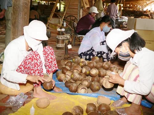 Tìm hiểu làng nghề và sản phẩm từ dừa tại Bến Tre