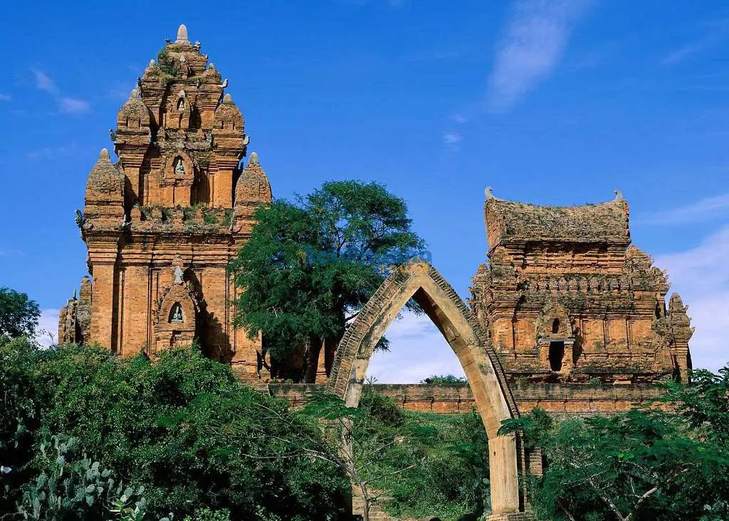 Tour Ninh Chữ - Vĩnh Hy - Hang Rái - Làng Mông Cổ Tanyoli 2N2Đ