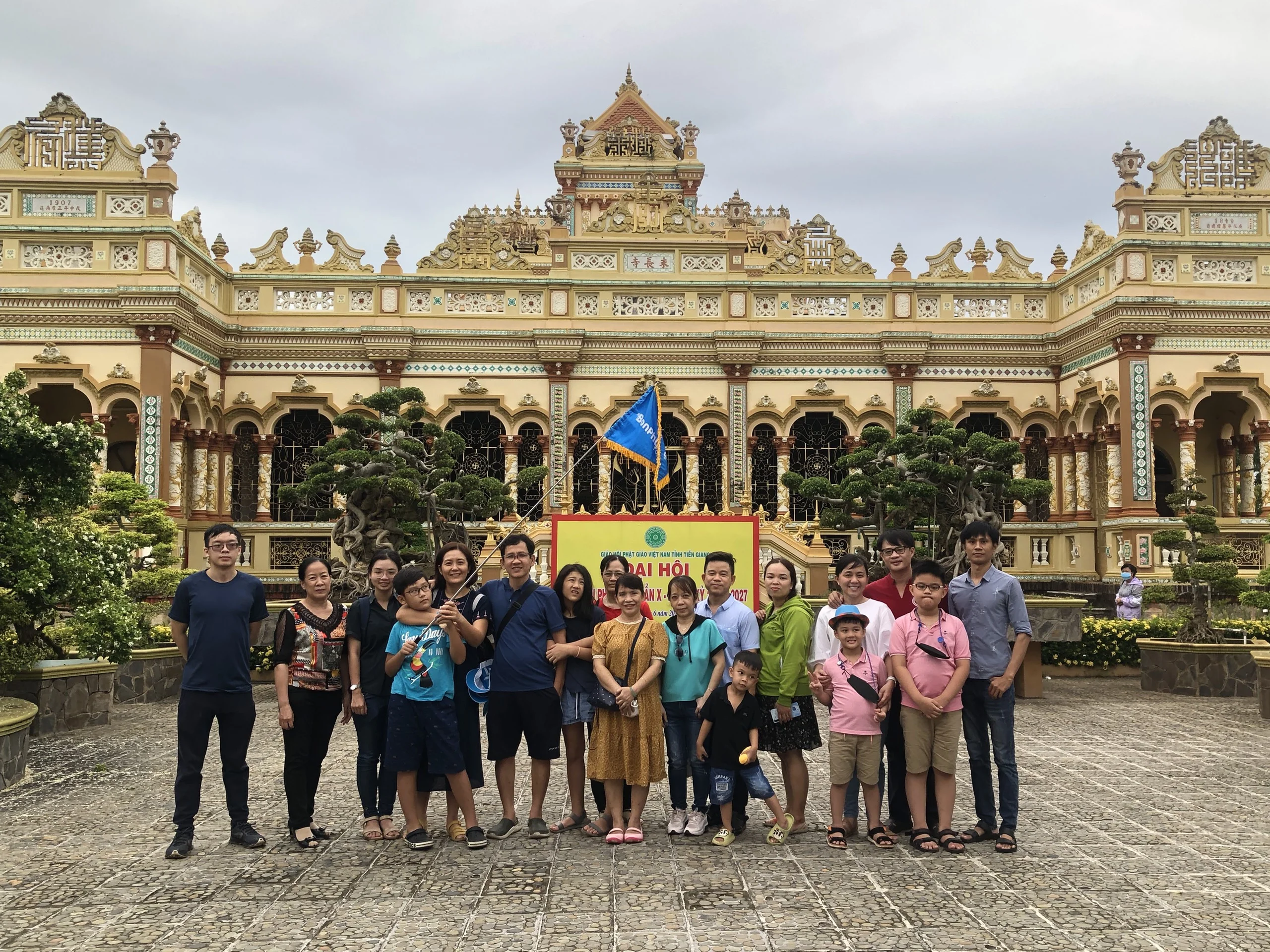 TOUR 1 NGÀY: TÁT MƯƠNG BẮT CÁ: MỸ THO - BẾN TRE