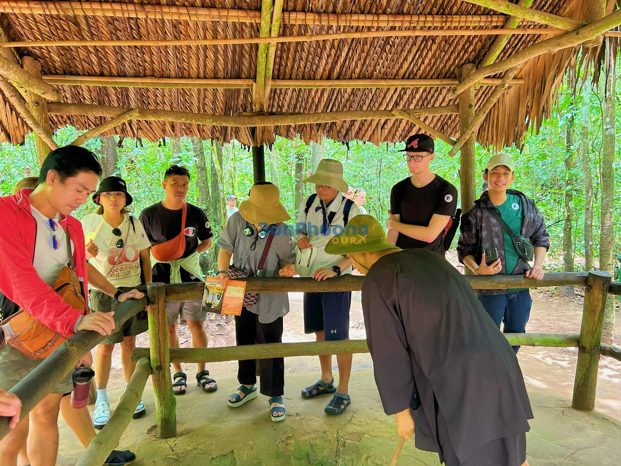 Tour địa đạo Củ Chi