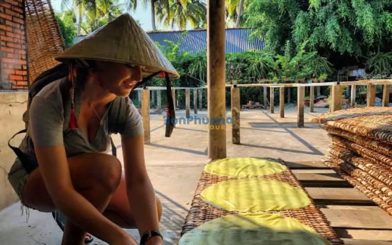 Lò hủ tiếu truyền thống ở Cần Thơ - Nét đẹp văn hóa truyền thống