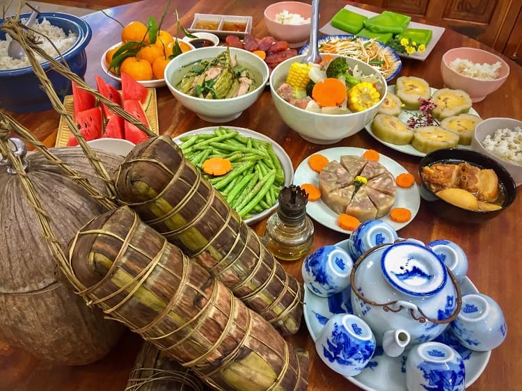 Mâm cơm tất niên – Gửi gắm ước nguyện