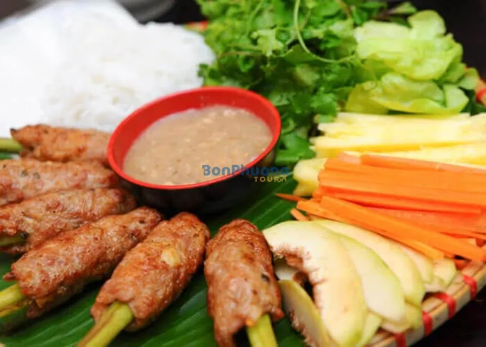 nem-nuong-dac-san-can-tho
